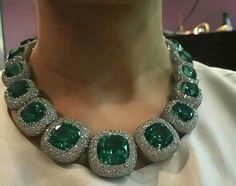 Jewellery Market, Silver Diamond Necklace, Box Designs, Diamond Jewelry Necklace, Diamond Jewelry Designs, Tourmaline Jewelry, Blue Tourmaline, Jewellery Store