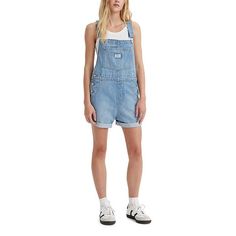 Women's Levi's® Vintage Denim Shortalls Cute Denim Overalls, Levi Short Overalls, Short Jean Romper Outfit, Shorteralls Outfits, Overalls Shorts Outfit, Beach Overalls, Jean Overall Shorts, Overall Outfits, Denim Shortalls