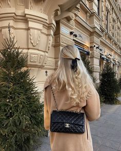 Balayage, Winter Hair Aesthetic, Fall California, Australian Winter Fashion, Outfits Los Angeles, Australian Winter, Ireland Fashion, T Shirt Outfits, European Outfit