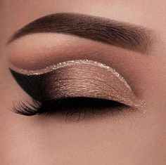 Eye Makeup Looks Hazel Eyes, Outgoing Makeup Looks, Wedding Eyeshadow Looks, Makeup Looks For Homecoming, Quince Makeup Looks, Rose Gold Smokey Eye, Makeup Eyeshadow Looks, Makeup Cantik