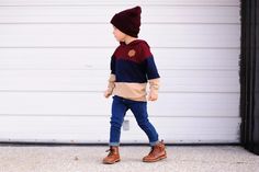 Our oversizes leather patch beanies are not only super soft and warm but also crazy stylish! Grab your little one their new favorite beanie now! Hipster Toddler Boy, Soccer Headbands, Hipster Toddler, Patch Beanie, Monochrome Baby