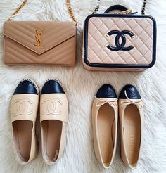 Tas Mini, Sac Louis Vuitton, Sacs Design, Chanel Outfit, Chanel Backpack, Louis Vuitton Belt, Fake Designer Bags, Latest Bags