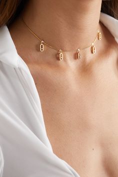 Messika's 'Move Uno' collection is defined by a central diamond which glides freely within a delicate pavé-set charm. The signature design is replicated and showcased in this stunning 'Tassel' choker, which has been handmade from 18-karat gold. Style yours with an off-the-shoulder top and scarlet lipstick.  Each Messika piece comes with a two-year warranty, which is activated 28 days after purchase. To receive an additional year's warranty, register your piece on Messika's website. Messika Gold Necklace, Messika Move Uno Necklace, Messika Necklace Gold, Gold Luxury Jewelry, Messika Choker, Scarlet Lipstick, Messika Earrings, Messika Necklace, Messika Move Uno