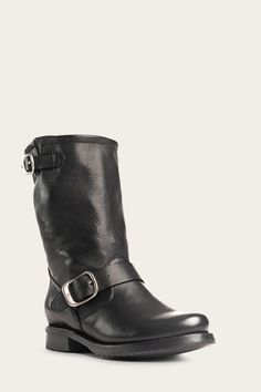 The Veronica Short Boot is a Frye classic and staple for the closet. This verstile pattern pairs well with denim to a sundress and is modeled after heritage Frye moto style. Crafted from supple leather, this pattern features a rubber lug soles and an unlined mid-calf shaft height. Frye Boots Outfit, Black Frye Boots, Frye Veronica Short, Frye Veronica, The Frye Company, Short Boot, Frye Boots, Moto Style, Black Ankle Booties