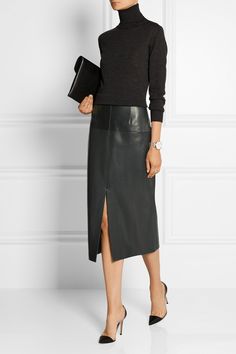 Leather Pencil Skirt Outfit, Pencil Skirt Outfit, Leather Skirt Outfit, Look Formal, Black Leather Skirts, Leather Pencil Skirt, Skirt Outfit, Jason Wu