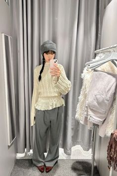 Comfy Korean Outfits, Japanese Workwear, 일본 패션, Sock Outfits, Cold Weather Fashion, Trendy Fashion Outfits, Work Wear Women, Winter Fashion Outfits