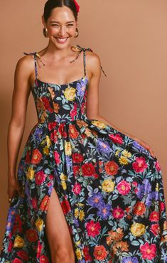 Check out Juliet Maxi Dress. Get $10 off + free shipping with Club Mumu. Haute Couture, Garden Wedding Dress Guest, Estilo Hippie Chic, Black Tie Wedding Guests, Spring Wedding Guest Dress, Estilo Hippie, Hippy Chic, Summer Dresses For Wedding Guest, Guest Attire