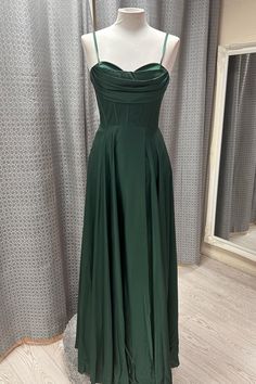 Dark Green Formal Dress, Jade Green Dress, Green Formal Dress, Ruffle Prom Dress, Formal Prom Dresses Long, Occasion Wear Dresses, Dark Green Dress, Winter Formal Dresses, Senior Prom Dresses