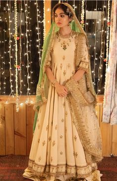 Dua E Khair, Nikkah Outfit, Dress For Bride, Hijab Dress Party, Traditional Wedding Dresses, Dress Inspo