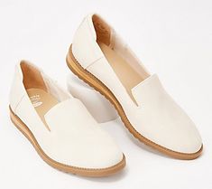 Comfy Shoes For Office, Comfy Work Shoes Women, Office Shoes Women Business Casual, Comfy Shoes To Wear With Dresses, Office Shoes For Ladies, Comfy Office Shoes, Comfy Professional Shoes, Comfortable Work Shoes Business Casual, Women’s Business Shoes