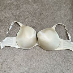 Cacique Two Tan Beige Bras Size 38f New With Tags U8 Cream, Bra Sizes, Women's Intimates, Bra, Tags, Women Shopping, Color