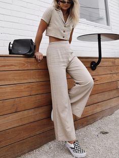 Women Fashion Outfits, Sneakers 2022, 2022 Outfits, Summer Sets, Sets Outfit, Vans Outfit, Euro Summer, Classic Vans, Look Boho