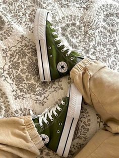 Platform Green Converse, Platform Converse Aesthetic, Green Converse Aesthetic, Converse Verdes, Green Platform Converse, Sage Green Converse, Dark Sage Green