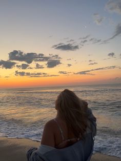 Brandy Melville, Fav Place, Beach Sunrise, Summer 3, Sunrise Beach, Beach Girl, Beach Pictures, Beach Outfit