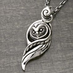 made by avatara owl bird feather animal silver pendant chain not included made in JAPAN Masculine Jewelry, Celtic Knot Jewelry, Altered Art Jewelry, Bird Feather, Owl Jewelry, Owl Bird, Feather Jewelry, Owl Pendant, Feather Pendant