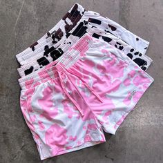 Kill crew moo Thai shorts Pajama Fashion, Shoes Outfit Fashion, Gym Clothes Women, Pink Cow, Amazon Clothes, Causual Outfits, Cute Comfy Outfits, Cute Simple Outfits, Really Cute Outfits