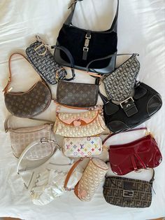 Designer Aesthetic Bags, Cute Luxury Bags, Cute Designer Purses, Bags Collection Aesthetic, Cute Purses For Women, Bag Collection Aesthetic, Designer Bags Aesthetic, Designer Handbags Aesthetic, Designer Bag Collection