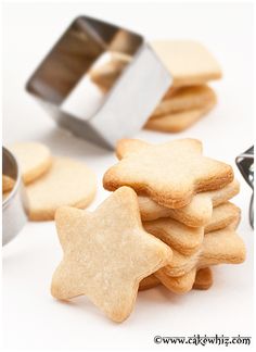 small batch of sugar cookies 1 Small Batch Sugar Cookies, Pinwheel Sugar Cookies, Sugar Cookies From Scratch, Chewy Sugar Cookie Recipe, Drop Sugar Cookies, Soft Sugar Cookie Recipe, Sugar Cookie Recipe Easy, Chocolate Sugar Cookies, Sugar Cookie Icing