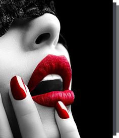 Boudiour Poses, Classic Red Lipstick, Pink Clouds Wallpaper, Iphone Wallpaper Stills, Abstract Metal Wall Art, Body Art Photography, Art Of Love, Juicy Lips, Goth Beauty