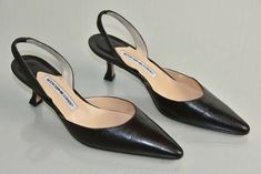 Manolo Blahnik Carolyne, Manolo Blahnik Slingback, Black Slingback Heels, Heels Slingback, Manolo Blahnik Black, Black Kitten Heels, Classic Heels