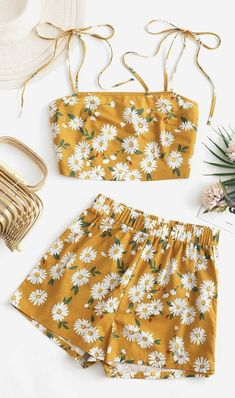 Daisy Outfit, Top And Shorts Set, Outfit Dress