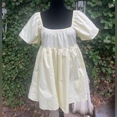 Nwt Great Condition Adorable Puff Sleeve Babydoll Dress Size 8 60s Babydoll Dress, Green Club Dress, Vintage Babydoll Dress, Puff Sleeve Babydoll Dress, Pink Babydoll Dress, Printed Denim Dress, Grey Tank Dress, Sequin Wrap Dress, Sequin Short Dress