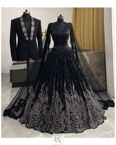 Black Gown For Reception, Reception Looks Bride, Indian Reception Couple Outfit, Wedding Outfits For Bride And Groom, Black Lehenga For Wedding, Bridal Outfits Wedding Indian Unique, Wedding Reception Lehenga For Bride, Groom Dress For Reception, Reception Dress Bride Indian Reception Dress Bride Indian Lehenga