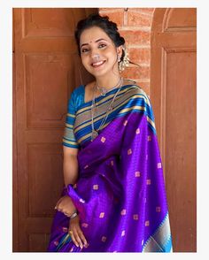 Marathi Mulgi Look, Marathi Actress In Saree, Marathi Look Saree, Sayli Sanjeev, Saree Wrapping, Marathi Look, Sayali Sanjeev, Marathi Mulgi, Saree Pictures