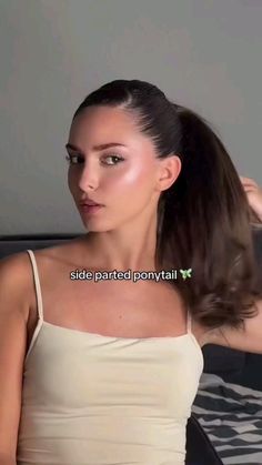 Side Hairstyles Tutorial, Parted Ponytail, Hair Stail, Two Ponytail Hairstyles, Hairstyle Examples, Hair Inspiration Long, Ponytail Hairstyles Easy, Hairstyles For Layered Hair, Daily Hairstyles