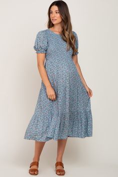 A comfortable & casual maternity dress perfect for any day!  A floral print maternity midi dress with a smocked bodice, puff sleeves and ruffle hem. Pocketed. The Blue Floral Smocked Maternity Midi Dress is perfectly bump-friendly! Maternity Style, Casual Maternity Dress, Maternity Styles, Maternity Midi Dress, Casual Maternity, Pink Blush Maternity, Healthy Pregnancy, Maternity Dress, Modest Dresses