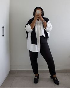 Plus Professional Outfits, Blazer And Button Down Shirt Outfit, Workwear With Sneakers Women, Black Shirt Work Outfit, Black Women Fashion Classy Work Outfits, Work Outfit Smart Casual, Midsize Work Outfit, Casual Loafers Outfit, Business Casual Loafers