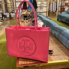 Tory Burch Ella Tote Brand New With Tag! 100% Authentic Tory Burch Ella Tote, Ella Tote, Tory Burch Ella, Luxury Bags Collection, Everyday Tote Bag, Tory Burch Tote, Tory Burch Bag Totes, Everyday Tote, Pretty Bags