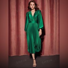 Nwot Never Used No Flaws Use The Offer Button Pleated Dress Midi, Maxi Frocks, Style Vert, Classy Jumpsuit, Simple Fall Outfits, Shein Dress, Jumpsuit Fashion, Lantern Sleeves, Hem Dress