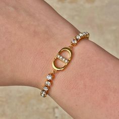 Christian Dior Bracelet Aesthetic Elegant Outfit, Casual Night Out Outfit Summer, Christian Dior Bracelet, Dior Bracelet, Outfit Night Club, Christian Dior Bag, Dior Bracelets, Club Fits, Goyard Bag