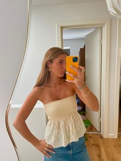 Athleta Aesthetic, Simplistic Outfits, Easter Fits, Tube Top Outfit, Flare Pattern, Tube Top Outfits, Outfits Sommer, Preppy Summer Outfits, Outfit Inspo Summer