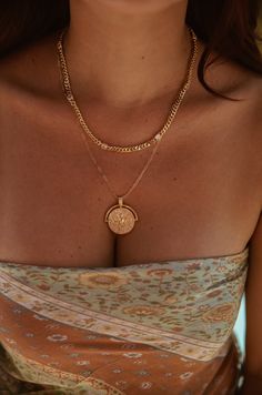 ~Appx 18'' long ~Clasp closure & chain ~18k gold filled chain ~Sold as 1 necklace Timeless Gold Necklace, Boho Jewelry Aesthetic, Stacked Gold Necklaces, Cutesy Jewelry, Long Necklace Outfit, Thigh Jewelry, Chain Outfit, Gold Medallion Necklace, Jewelry Stacking