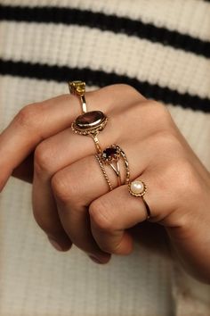 Three Rings, Stil Vintage, Jewelry Lookbook, Classy Jewelry, Funky Jewelry, 가을 패션, Girly Jewelry, One Ring