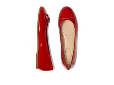 LAUREN Ralph Lauren Jayna Ballet Flat - Women's Flat Shoes : Lauren Red : Take your tailored look to a whole new level with these mod LAUREN Ralph Lauren Jayna Ballet Flat! Crafted in printed leather upper with soft textile lining. Pair with your favorite vintage skinny jeans and layered top for a classic style. Lightly cushioned leather footbed, man-made outsole. Imported. Measurements: Weight: 6 oz Product measurements were taken using size 9, width B - Medium. Please note that measurements ma Jasper Core, Red Christmas Top, Red Ballet Flats, Girls Ballet Flats, Women's Flat Shoes, Patent Leather Ballet Flats, Red Flats, Cute Flats, Ralph Lauren Shoes