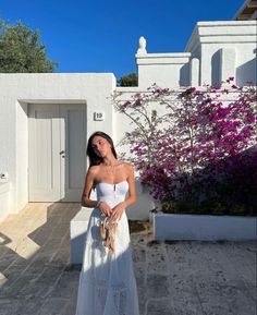 Santorini Outfit, Wedding Guest Outfit Spring, Sommer Strand Outfit, Italian Summer Outfits, Greece Outfit, Cute Vacation Outfits, Summer Outfits 2024, Europe Outfits, Travel Outfit Summer