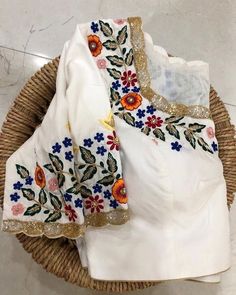 Manveeha on Instagram: "Handcrafted Maggam work blouse!! . . #blouse #blouses #blousedesigns #maggamwork #maggamworkblouse #vijayawada #manveeha #manveehadesigns" Resham Work, New Blouse Designs, Princess Jewelry, Ladies Blouse Designs, Maggam Work Blouses