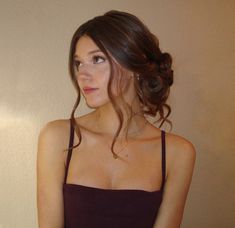 Brunette Hair Trends to Try This Autumn Prom Hair, Brunette Hair, Formal Hairstyles, Rambut Brunette, Hoco Hairstyles, Hair Stylies, Aesthetic Hair, Fesyen Wanita, Pretty Hairstyles