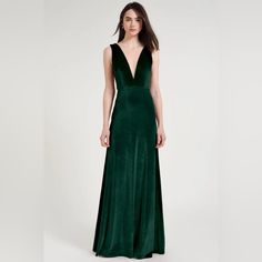 Super Soft And Comfortable. Great For A Winter/Cold Location Dark Green Velvet Dress, Plunge Maxi Dress, Dark Green Velvet, Bhldn Dress, Eva Dress, Green Velvet Dress, Velvet Maxi Dress, Velvet Maxi, Illusion Tulle