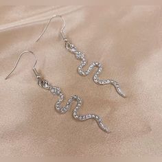 Nip White/Silver Gorgeous Gothic Fashionable Snake Earrings : Color: White/Silver Measurement: See Pics Hypoallergenic Post Silver Snake Bracelet, Girl Friendship, Snake Bracelet, Snake Earrings, Friendship Gifts, Earrings Color, White Silver, Earrings For Women, Silver Earrings