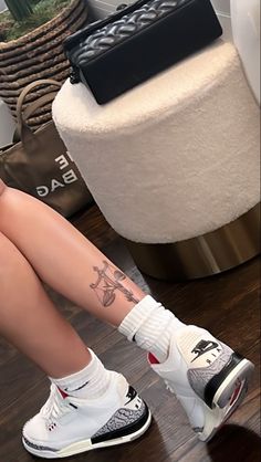 Sleeve Tattoos Meaningful, White Cement 3 Outfit, Shoe Flicks, Off White Outfit, Hypebeast Shoes, Zapatillas Jordan Retro