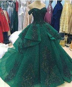 Off the shoulder green ball gown m724 Green Ball Gowns, Green Quince Dresses, Green Quinceanera Dresses, Green Ball Gown, Green Wedding Dresses, Quincenera Dresses, Ball Gowns Princess, Princess Prom Dresses, Pretty Quinceanera Dresses