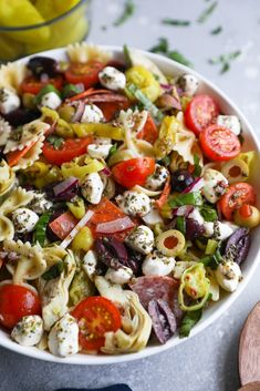 Antipasto Pasta Salad, Resep Oatmeal, Antipasto Pasta, Antipasto Pasta Salads, Italian Antipasto, Antipasto Salad, Decorações Com Comidas, Fresh Salad Recipes, Best Salad Recipes