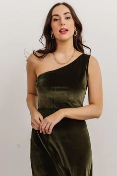 This elegant one shoulder rust velvet maxi dress is red carpet ready! This gown is perfect for a date night or any special occasion. 34c Size, One Shoulder Tank, One Shoulder Maxi Dress, Baltic Born, Velvet Maxi Dress, Velvet Maxi, Red Carpet Ready, Asymmetrical Neckline, Rust Dress