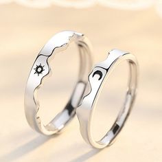 Brand Name: RINHOO FRIENDSHIPOrigin: CN(Origin)Metals Type: Zinc AlloyGender: lovers'Material: MetalStyle: TRENDYRings Type: Wedding BandsShape\pattern: RoundCompatibility: All CompatibleFunction: Mood TrackerFine or Fashion: FashionOccasion: partyItem Type: RingsGender: Women/ Men/CouplesGift for: Girlfriend,Wife,Sister, FriendsOccasion: Daily use/Party/ Beach /Birthday Anniversary /Wedding /EngagementAccept: Dropshipping,wholesale Detective Files, Couple Rings Simple, Ring For Couple, Bff Rings, Valentine's Day Jewelry, Moon Lover, Matching Jewellery, Friend Rings, Wedding Bride Jewelry