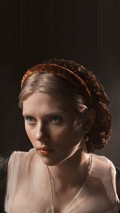 Mary Boleyn Scarlett Johansson, Tudor Hairstyles, The Other Boleyn, Light Composition, Mary Boleyn, Lockscreens Wallpapers, The Other Boleyn Girl, Girl Wallpapers