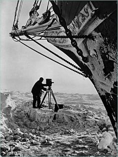 Frank Hurley, "Endurance" expedition photographer Heroic Age, France Culture, A4 Poster, Photo Mugs, Leica, Old Photos, Photo Frame